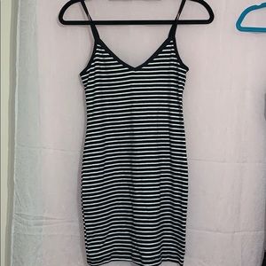 PacSun - MeToWe - knit black & white bodycon dress